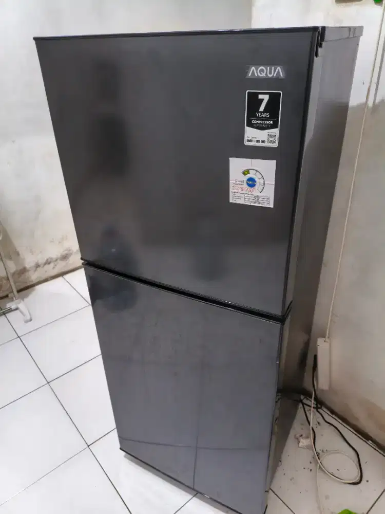 Kulkas AQUA tipe D251