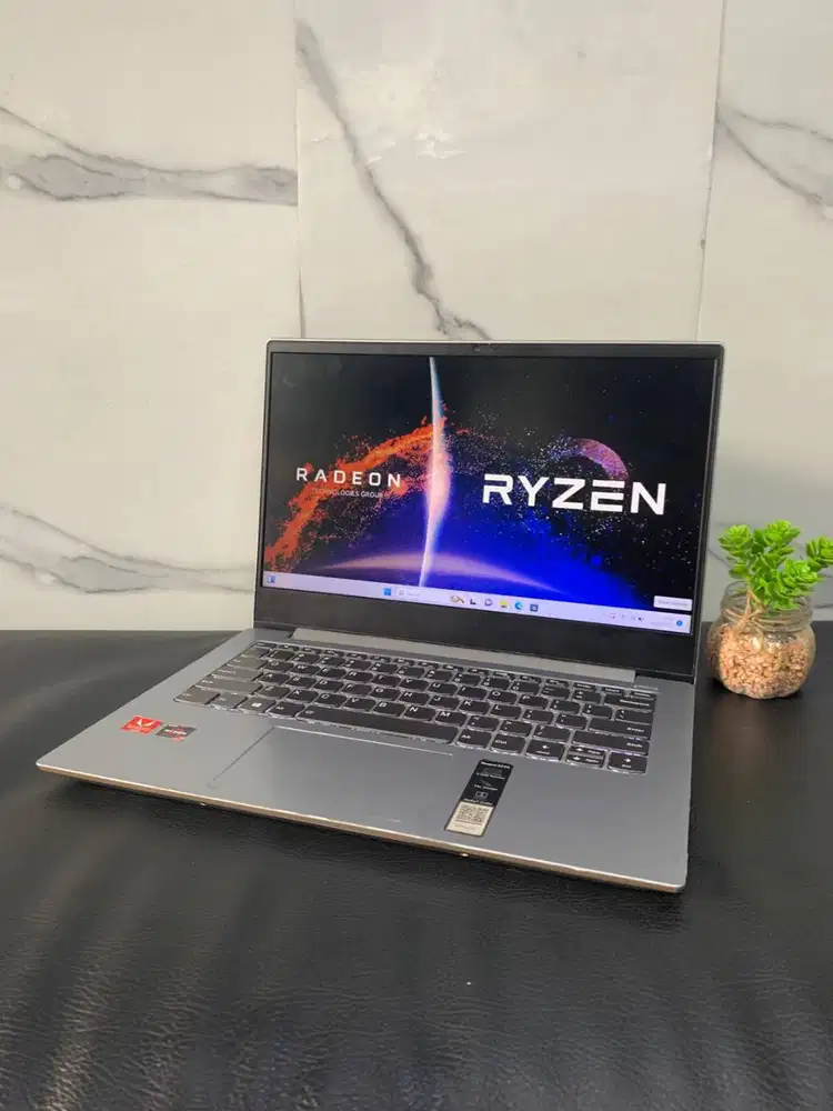 LENOVO IDEAPAD S340 AMD RYZEN 7 3700U WITH RADEON VEGA MOBILE GFX RAM