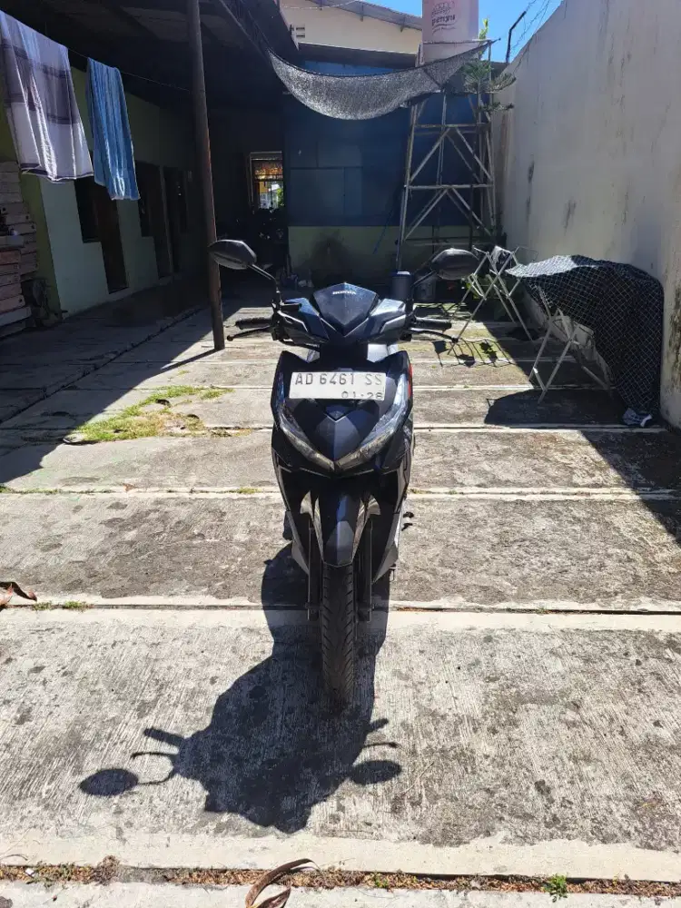 Vario 125 led 1