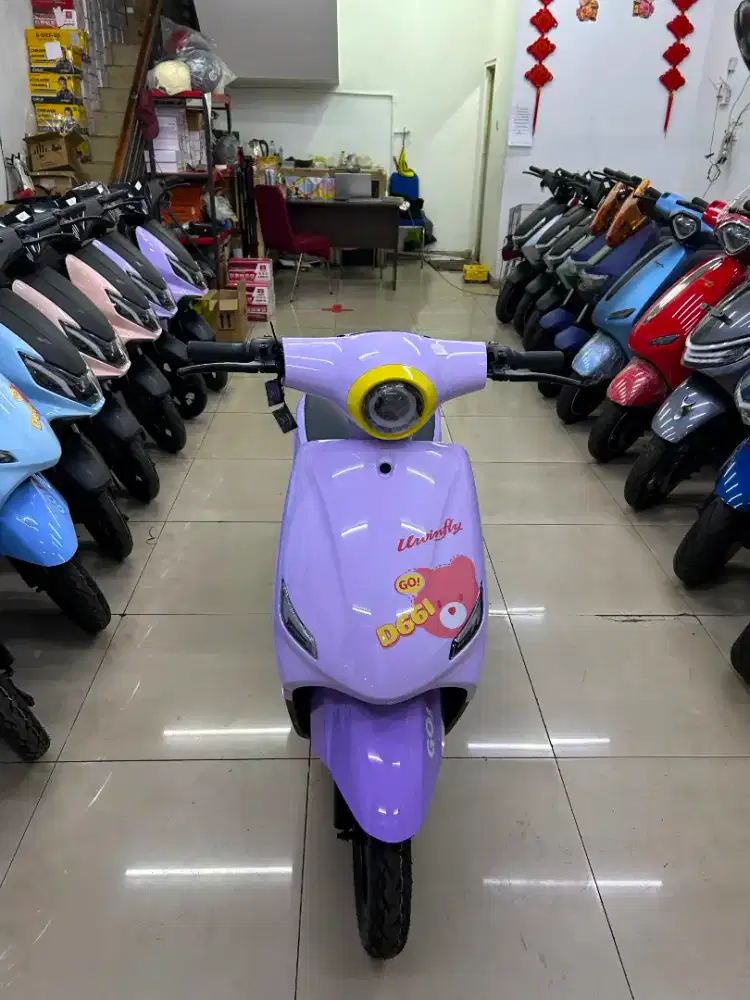 Sepeda listrik uwinfly D66I style banyak warnanya dengan Desain Lucu