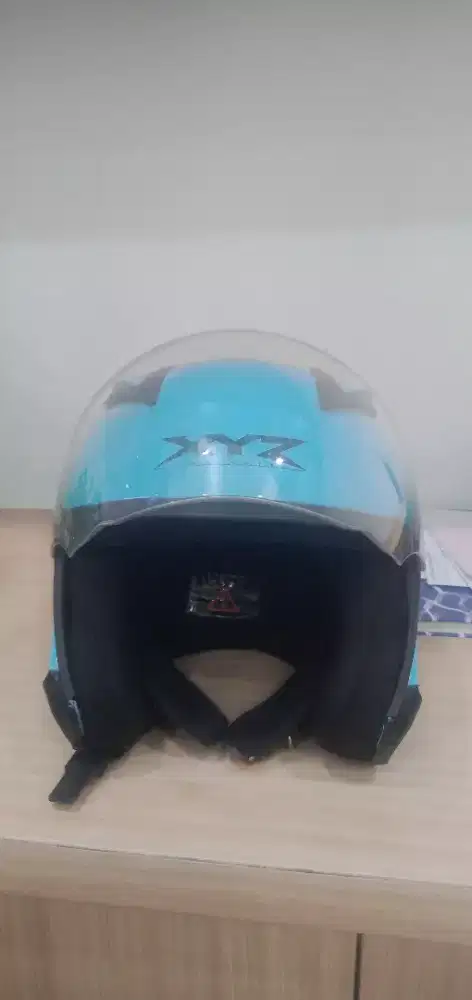 Helm j9 baru di pake 2 mingu