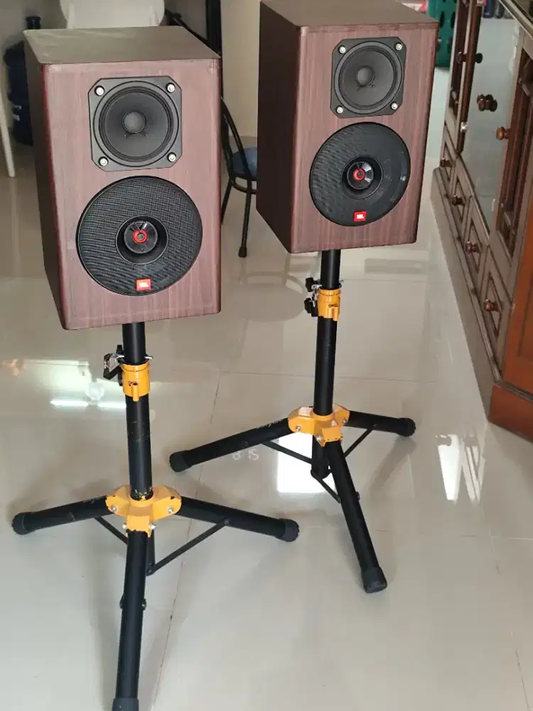 Speker pasive JBL 6,5inch 200W + Stand sepasang/Stereo