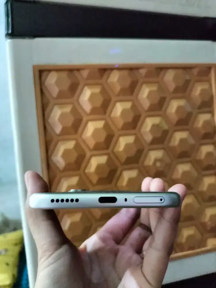 Infinix note edge 5G 8/256