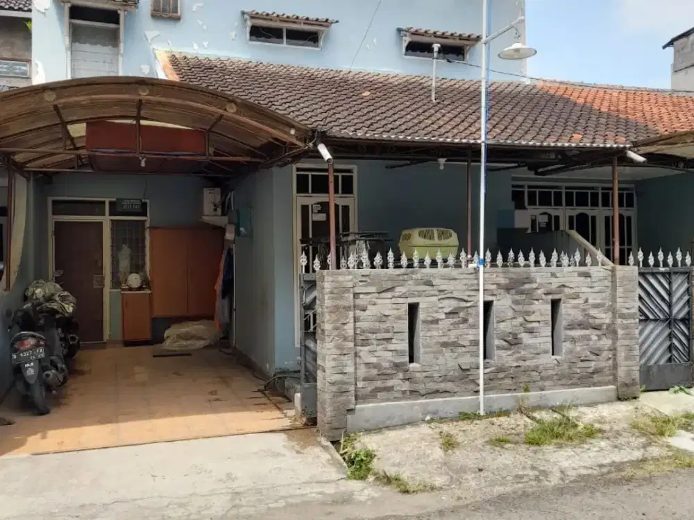 Rumah MURAH Komplek Senam Arcamanik dekat Puridago Terminal Antapani Bandung