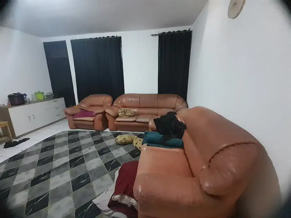 1 Set Sofa Besar Empuk
