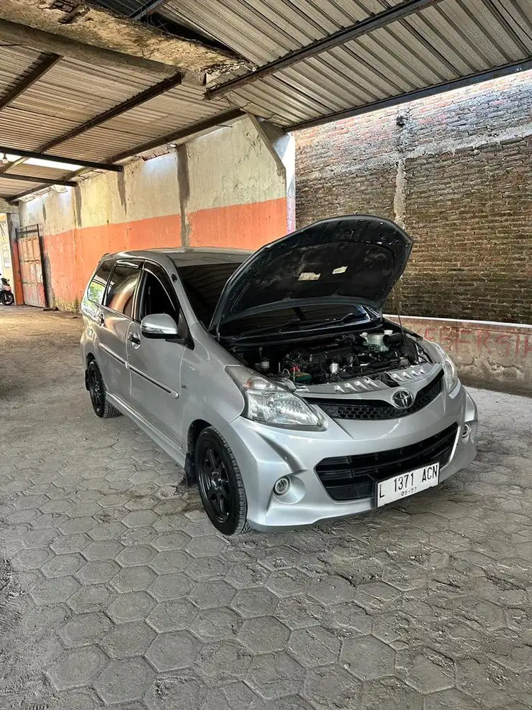 Avanza Veloz 2012 1.5 AT matic