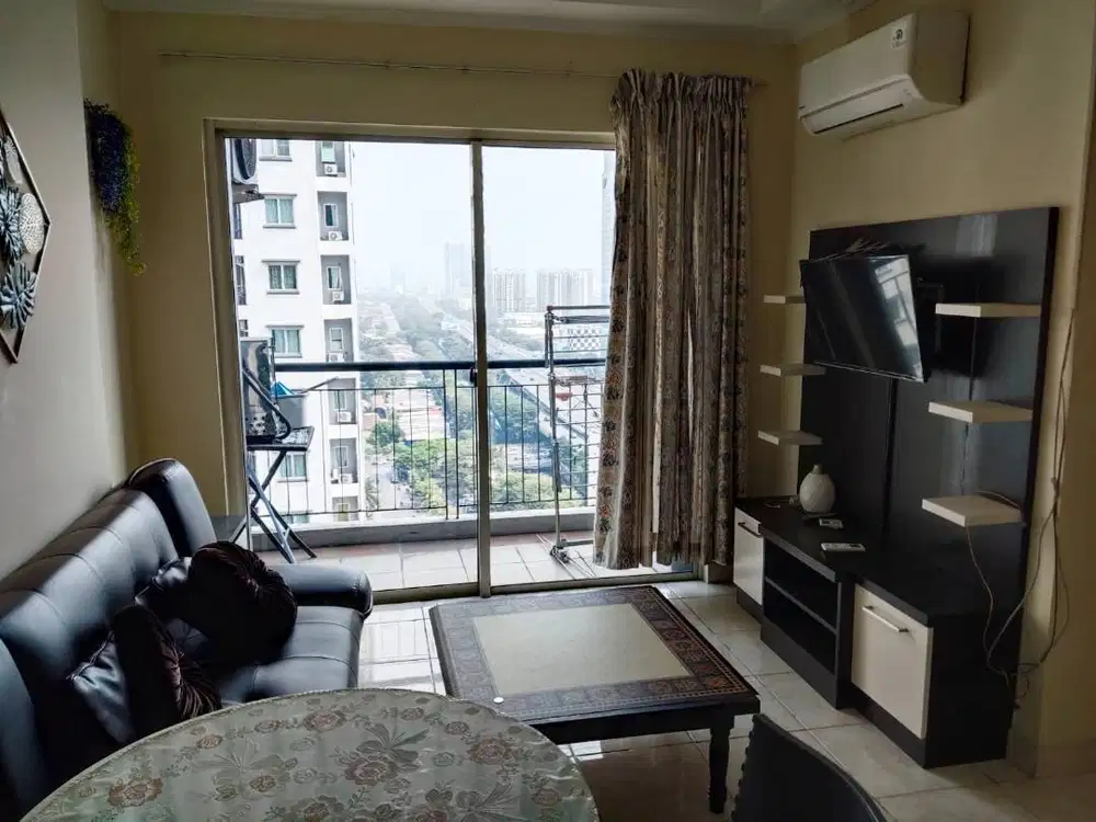 City Home MOI Lantai Sedang Furnished
