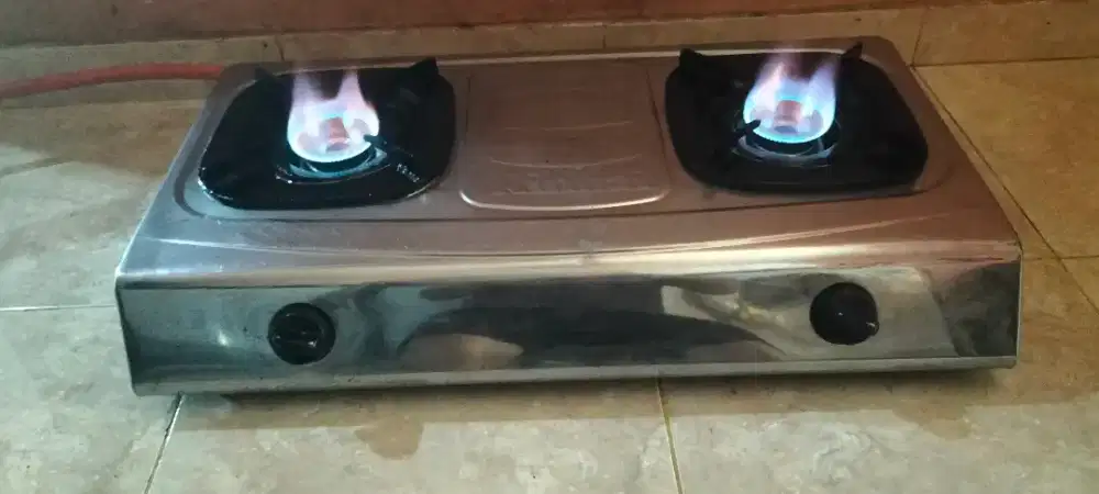 Kompor gas Rinnai 2tungku normal yg di jual kompor saja, Bekasi Utara