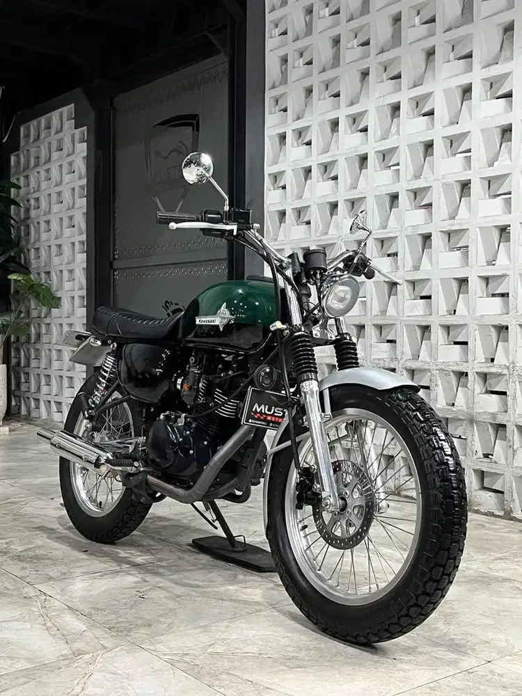 Istimewa!!Kawasaki W175 Th 2021 - Ayu Mustika