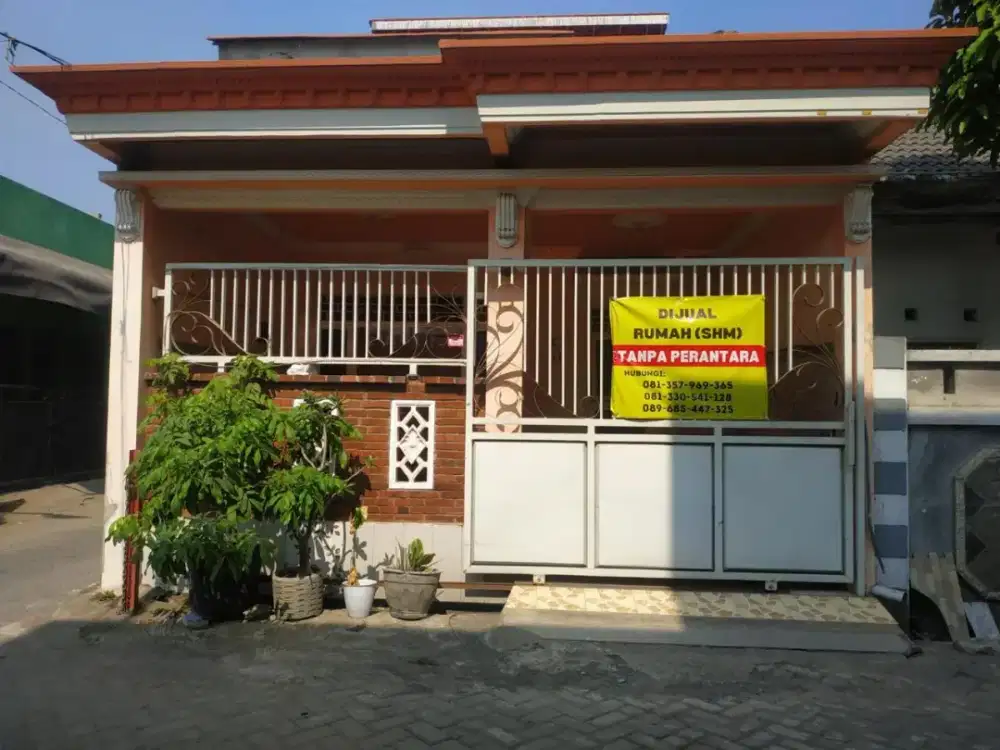 Rumah Pribadi, Komplek Bareng Indah Blok C