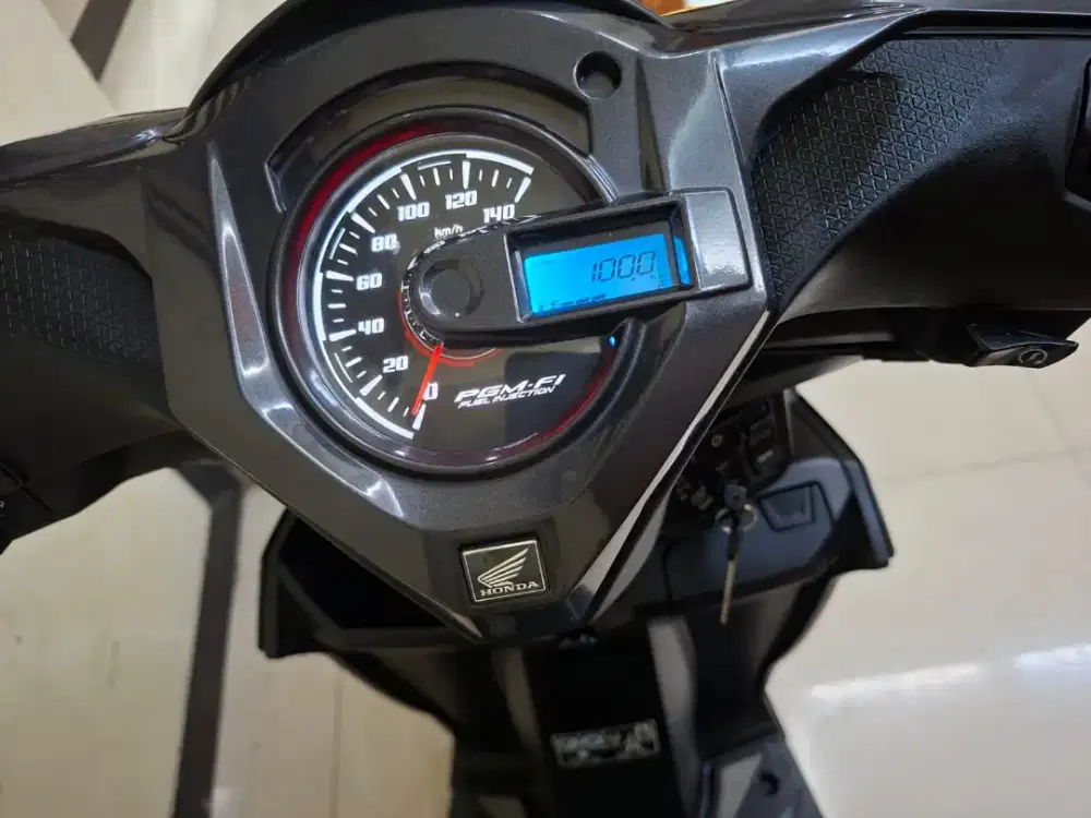 Beat deluxe istimewa 2025/2026 seperti motor baru km 100 perak