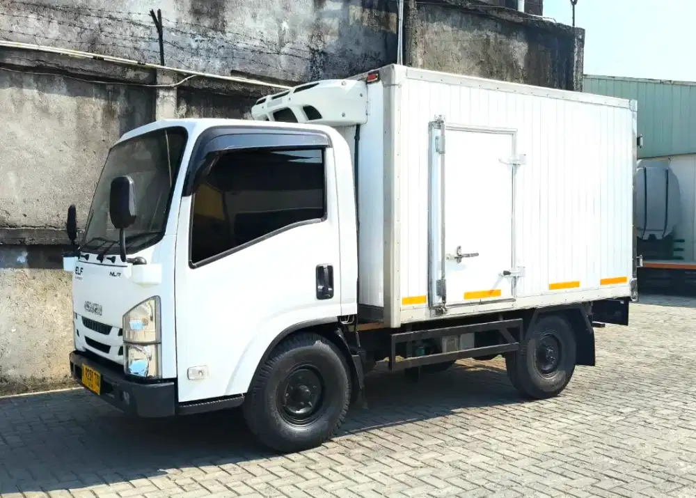 MULUS+banBARU MURAH CDE Isuzu elf Engkel NLR Box freezer 2024 frozen