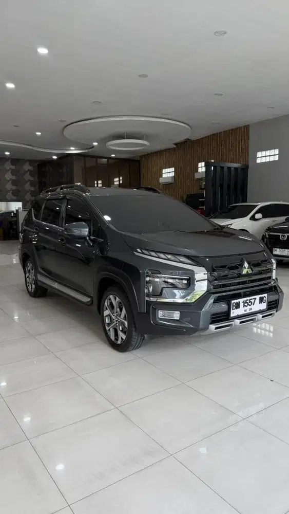 Xpander Cross Plus 1.5 Matic 2023 Km 20 rb