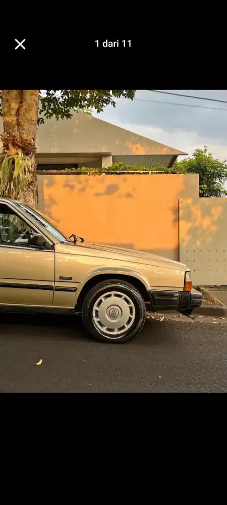 Volvo 740 GLE Gold Edition