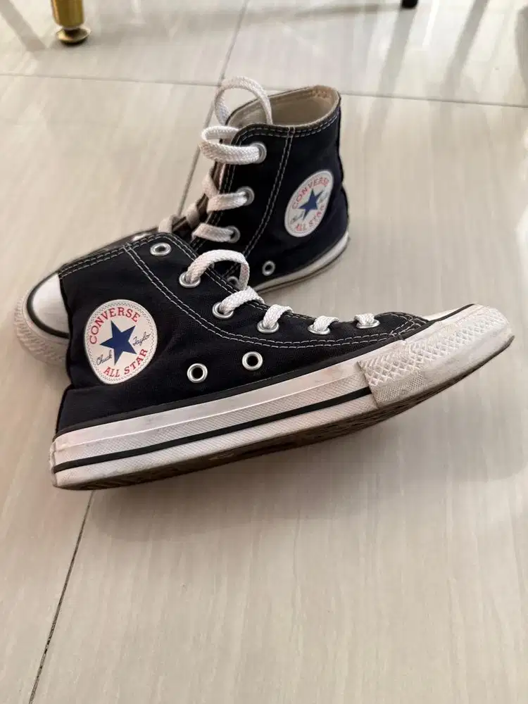 Sneaker converse all star kids preloved / sepatu sekolah anak converse