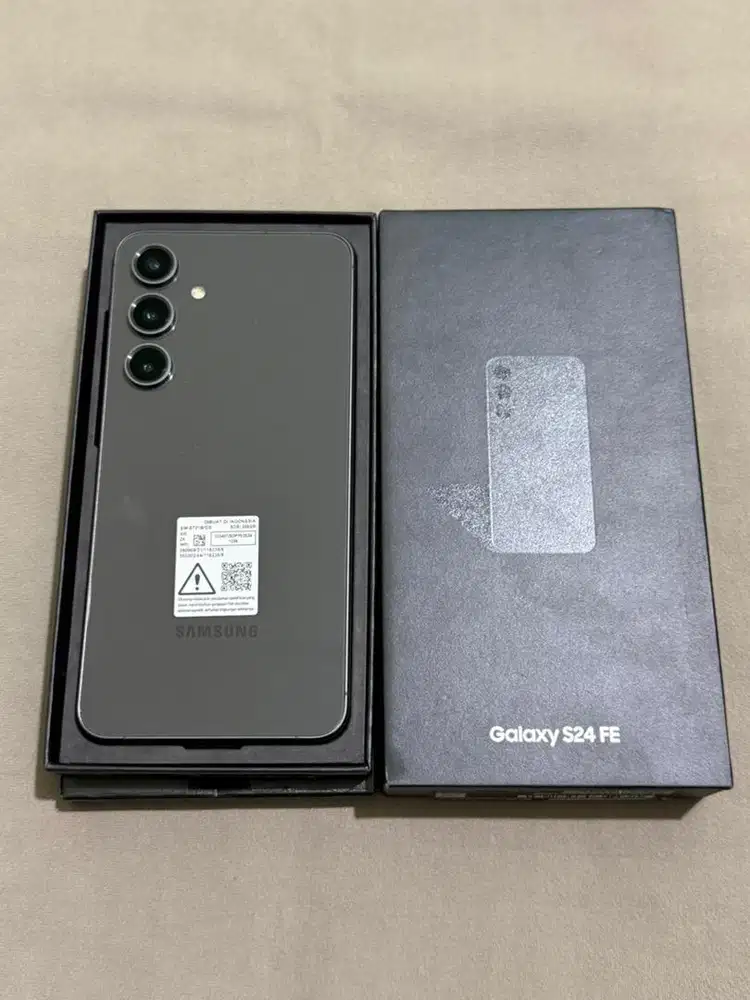Samsung S24 Fe 8/256 like new