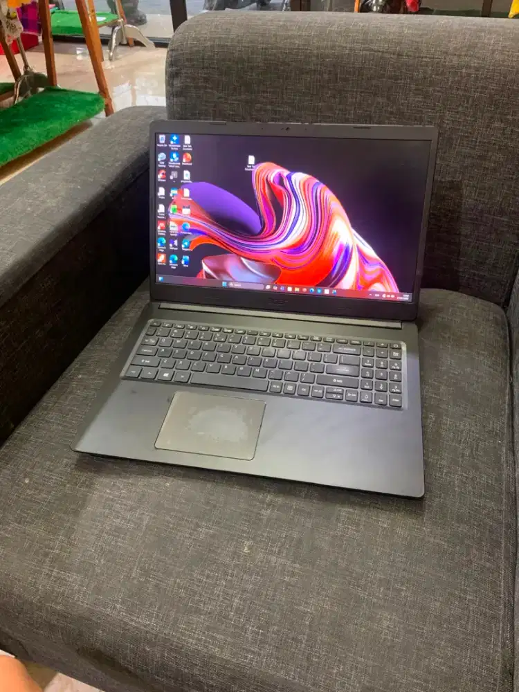 Laptop acer ryzen 5- ram 8- ssd 512 siap pakai