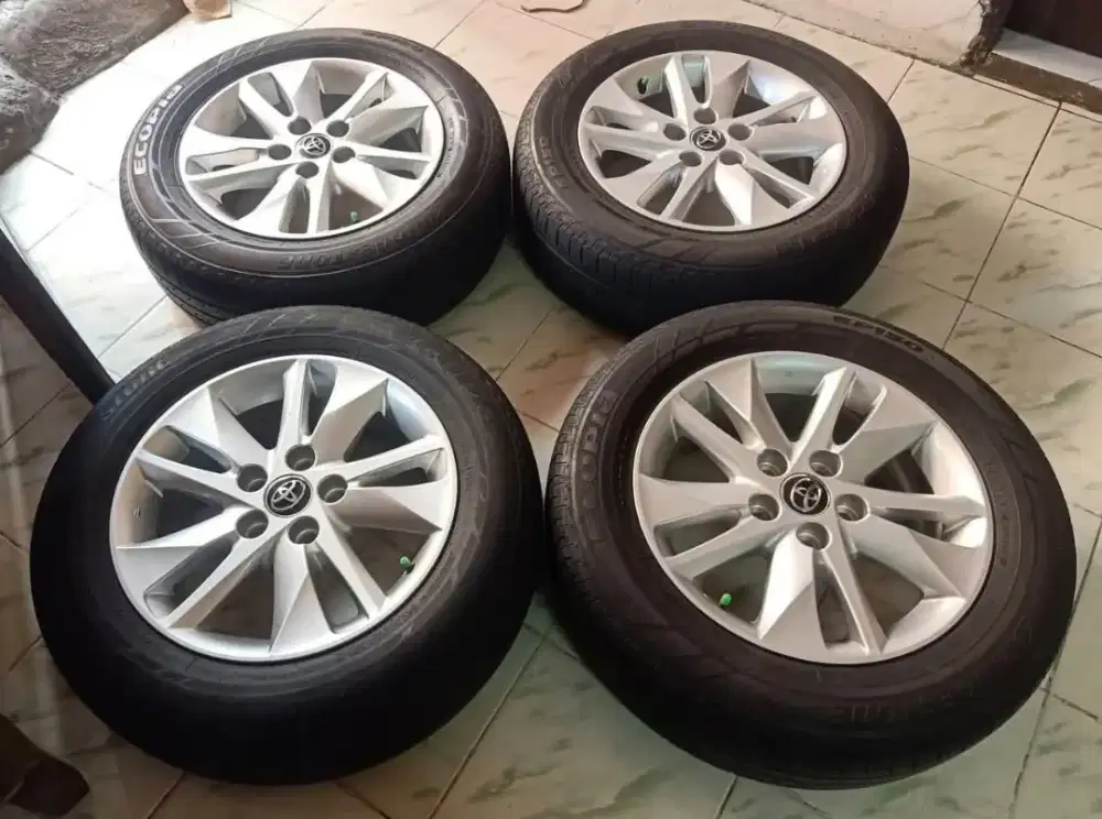 Velg copotan Toyota Inova reborn r16 original+ban tebal