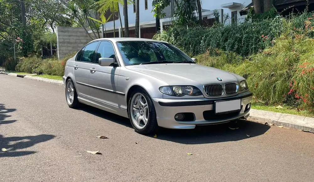 BMW 330i 2004 E46