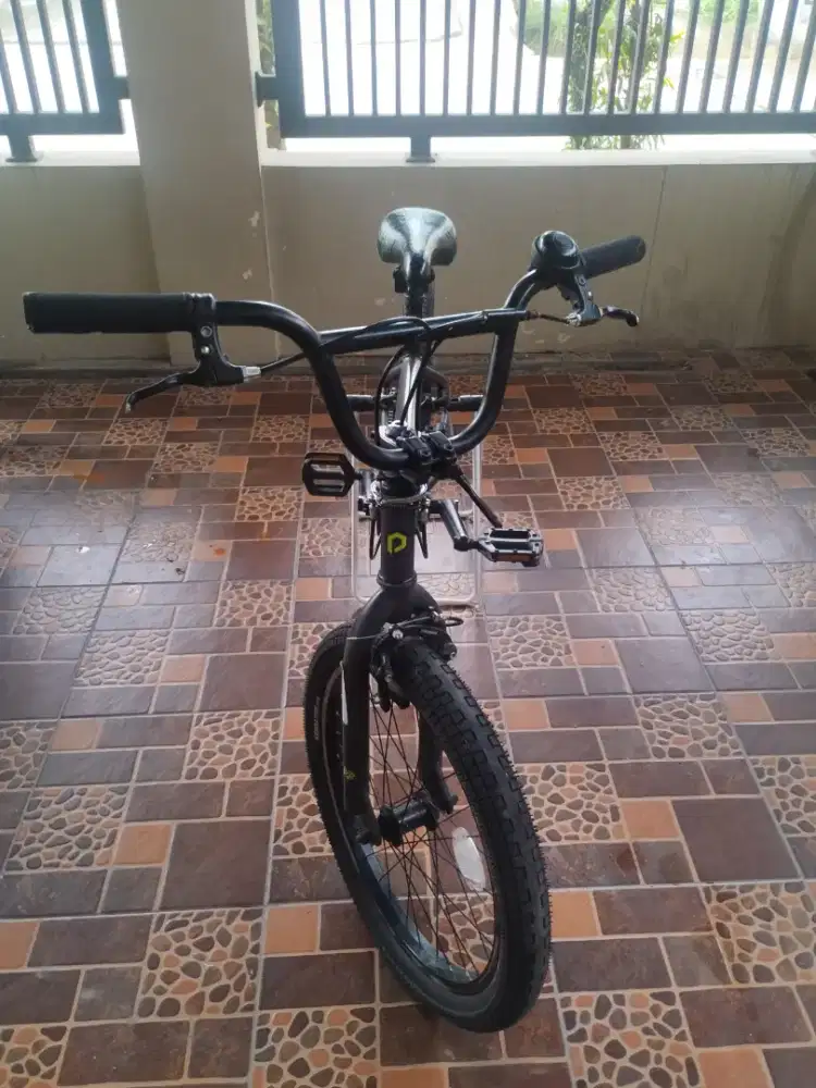 Sepeda BMX Polygon