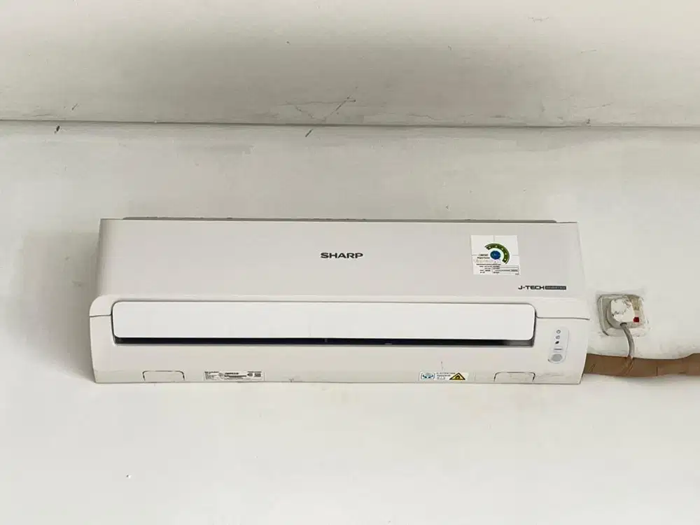 DIJUAL AC 1  SET LIKE NEW