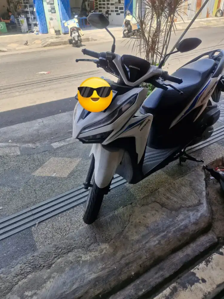Dijual Honda Vario 125cc 2018 White.