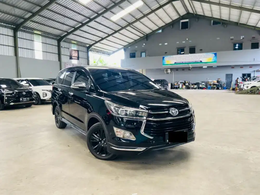Toyota Innova Reborn Venturer 2.4 2017 / 2018 AT Matic, Sangat terawat