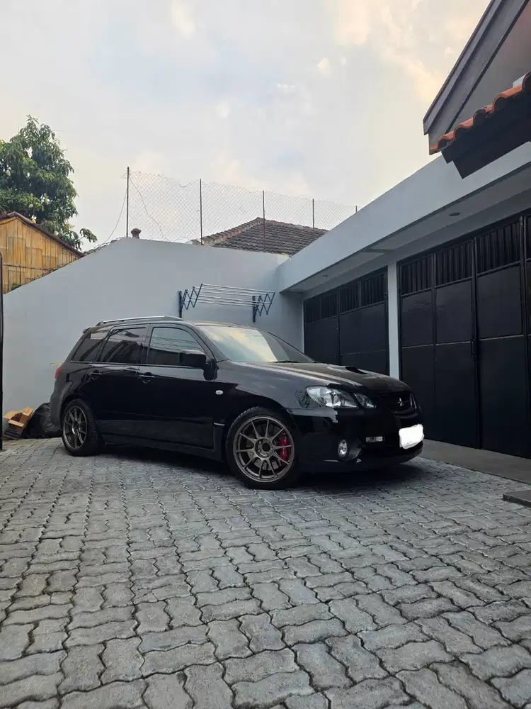 FS: Mitsubishi Airtrek Turbo A/T Tahun 2004