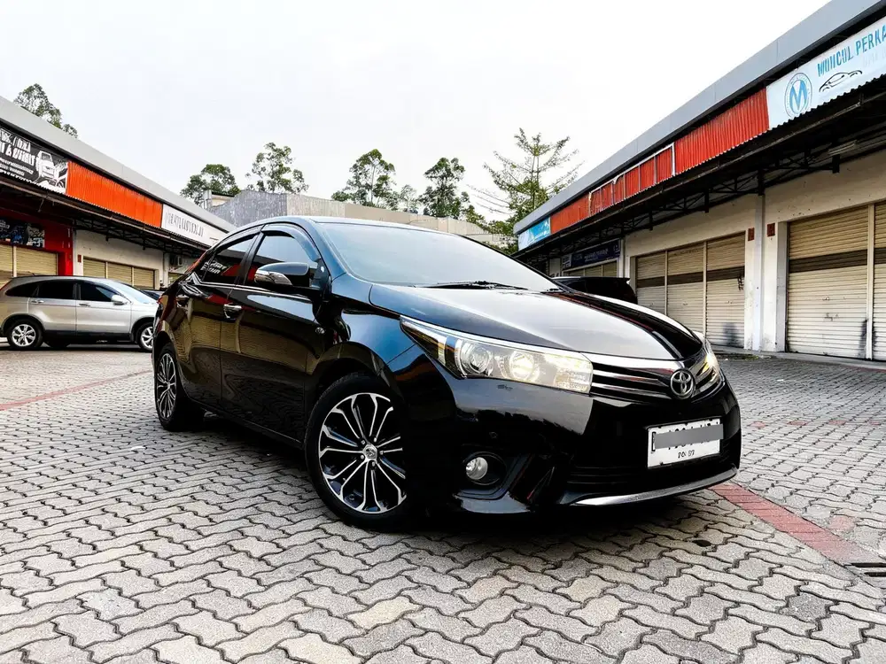 DP 5 JT TOYOTA ALL NEW ALTIS V AT 1.8 TAHUN 2015