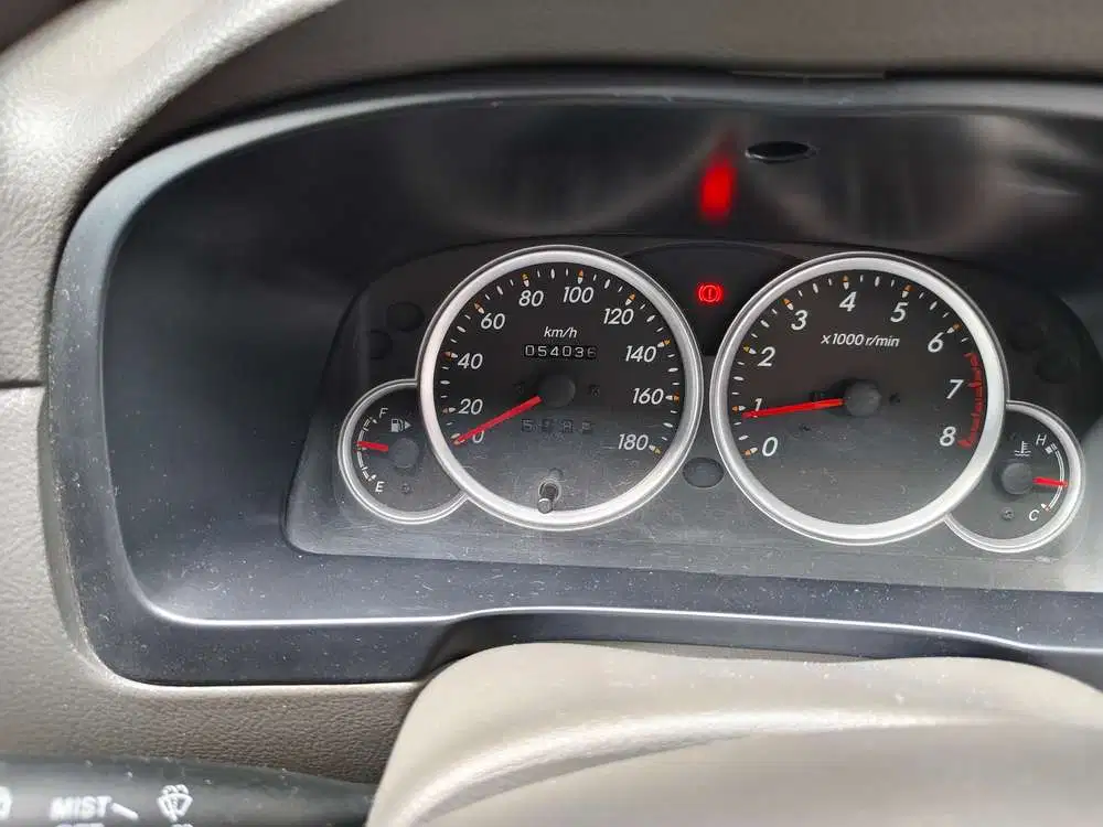Daihatsu Xenia 2011 Bensin