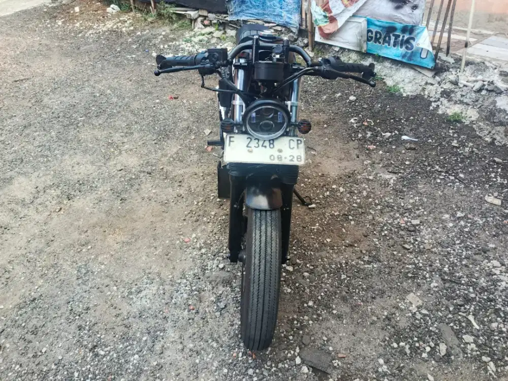 Motor custom caferacer Bratcafe basic Yamaha Byson tahun 2013
