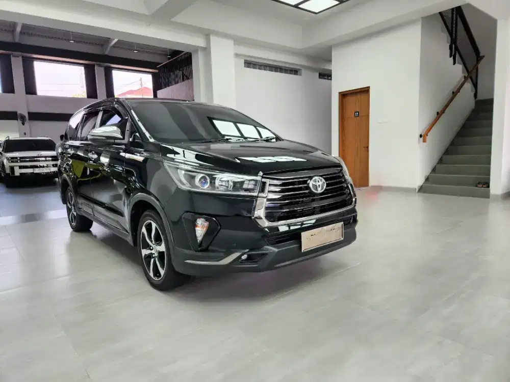 INNOVA VENTURER 2.4 A/T ( diesel matic ) 2021 km25rb Antik