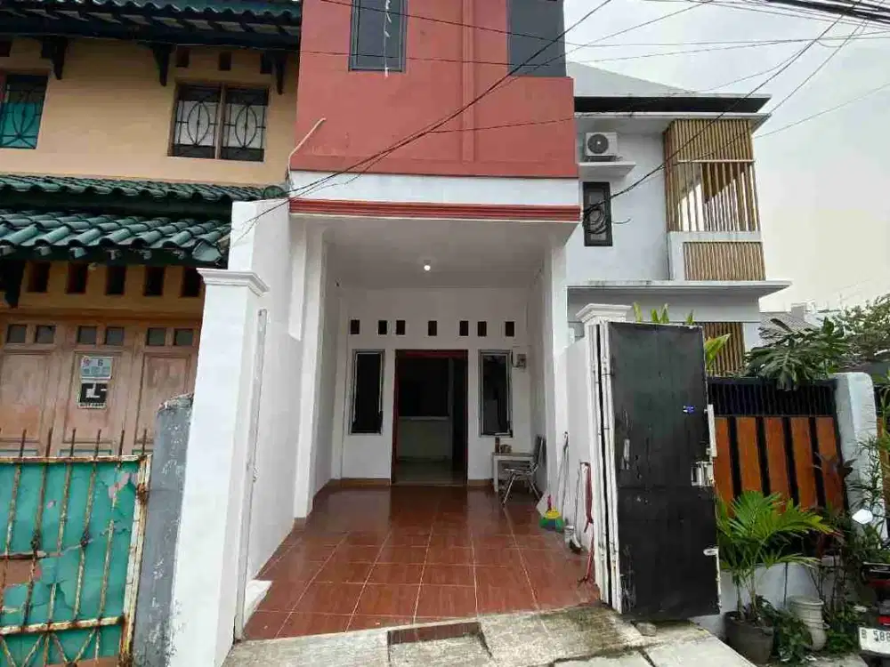 Rumah Murah Siap Huni Strategis di Matraman Menteng Jakarta Pusat