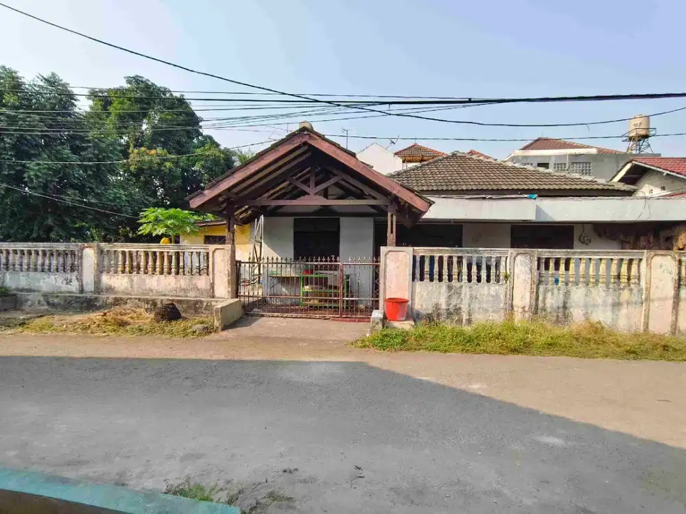 Rumah hook 280 m hitung tanah 1.2 M murah strategis bisa utk usaha di taman Galaxy