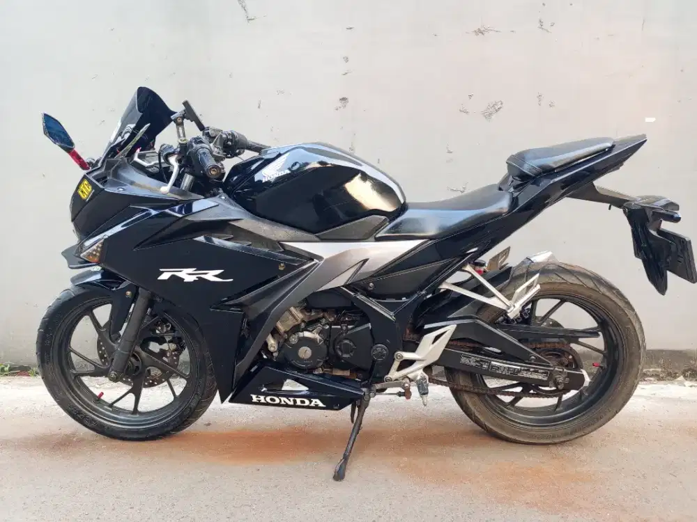 Honda CBR tahun 2017 surat lengkap pajak telat plat panjang