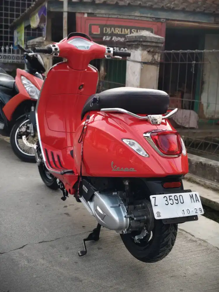 Vespa sprint tahun 2015