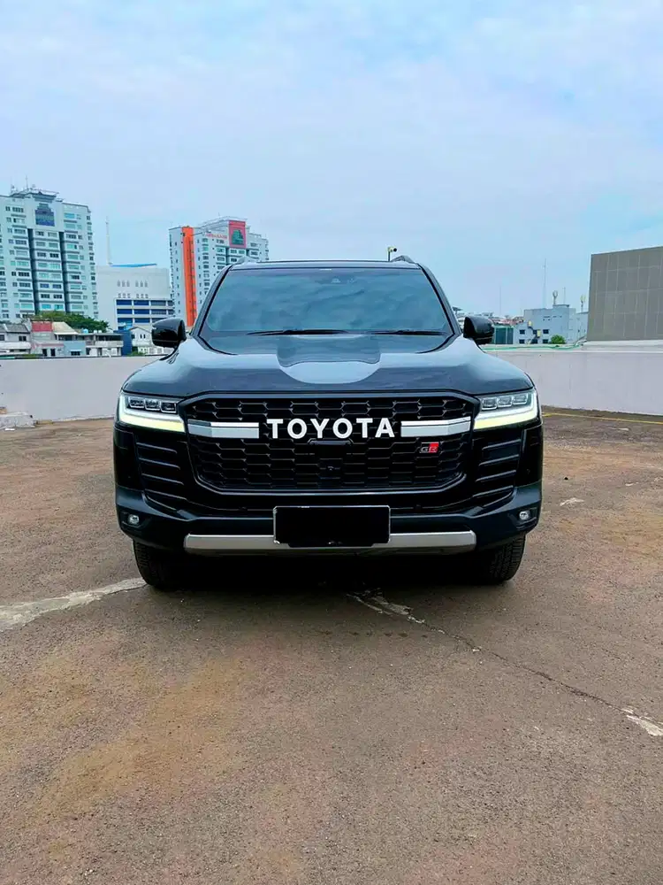TOYOTA LAND CRUISER GR SPORT 4x4 2024