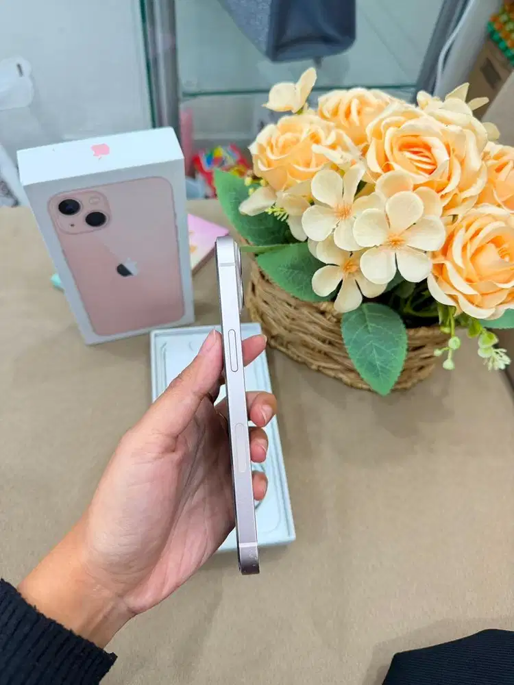 Iphone 13 simblock