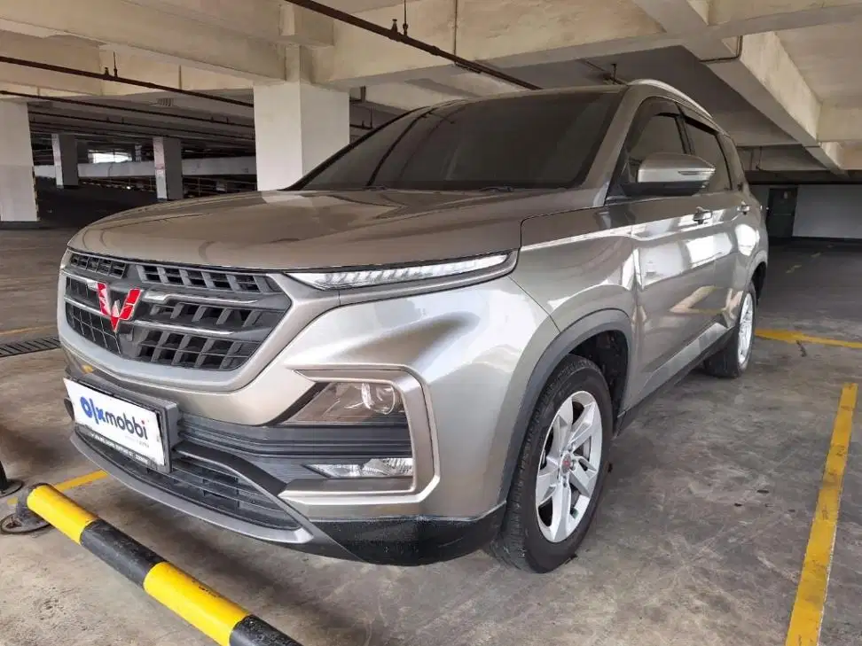 DP RENDAH Wuling Almaz 1.5 Smart Enjoy 7-Seater Bensin-AT 2022 8RVS