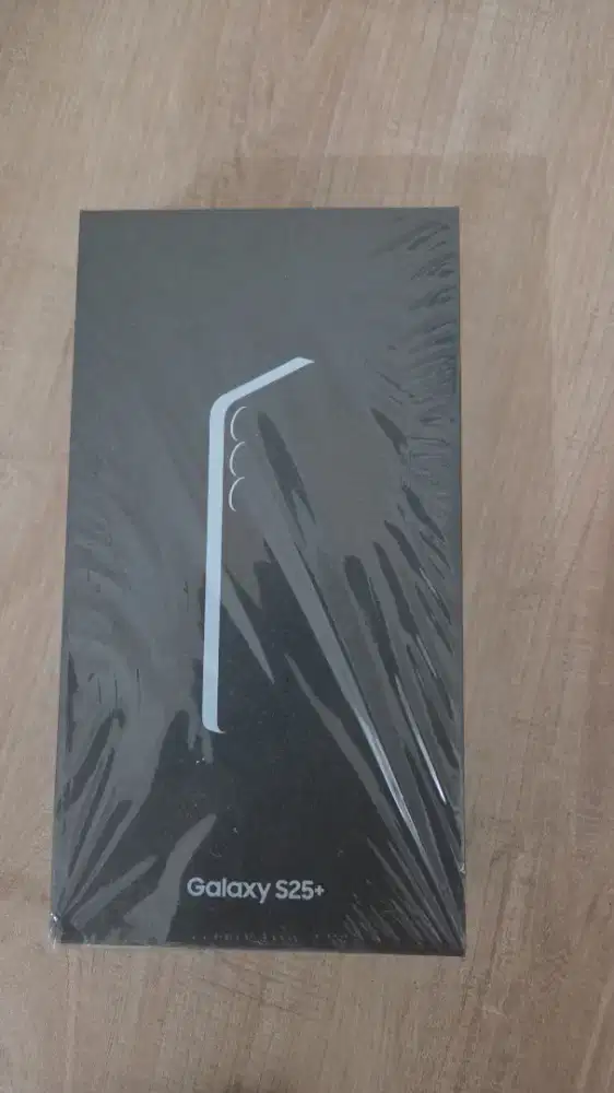 Samsung S25 + 2025