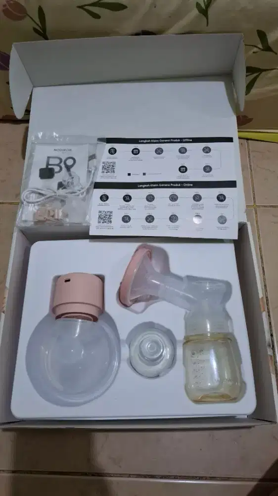 Preloved Pompa Asi MOOIMOM B9 pro set
