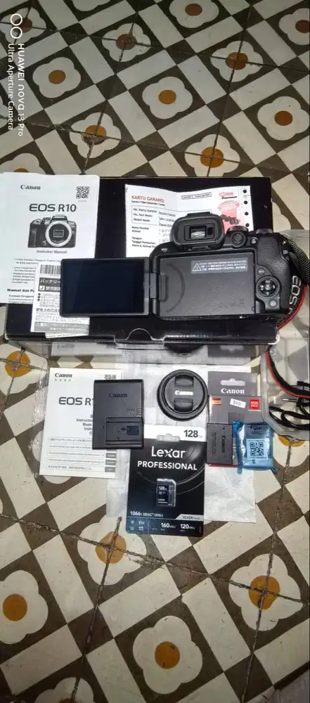 Canon EOS R10 Mirrorless 24mp Touchscreen