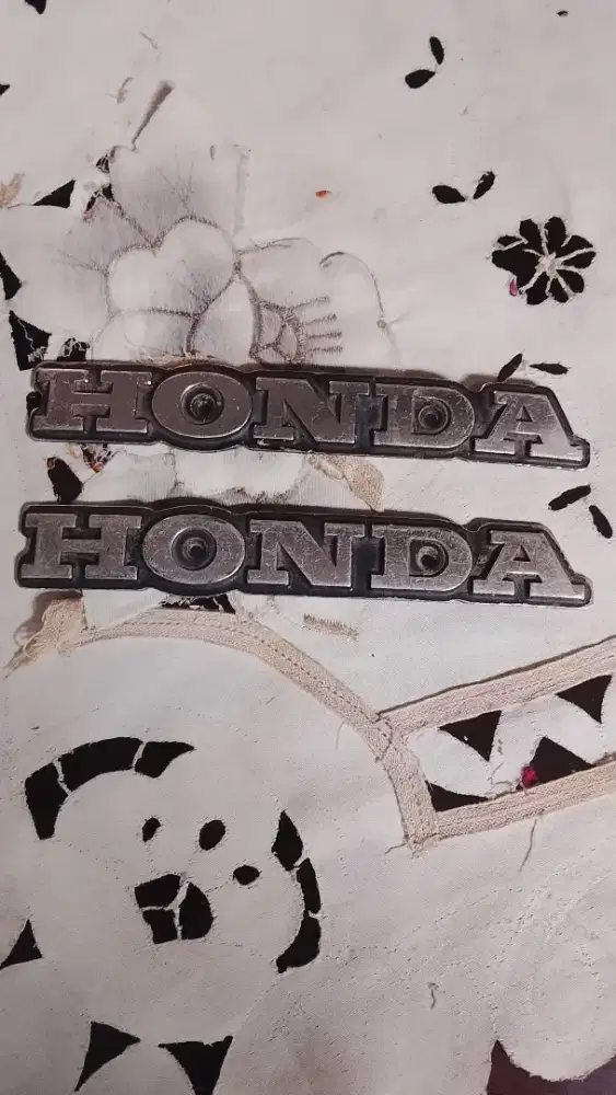 Emblem motor Honda jadul