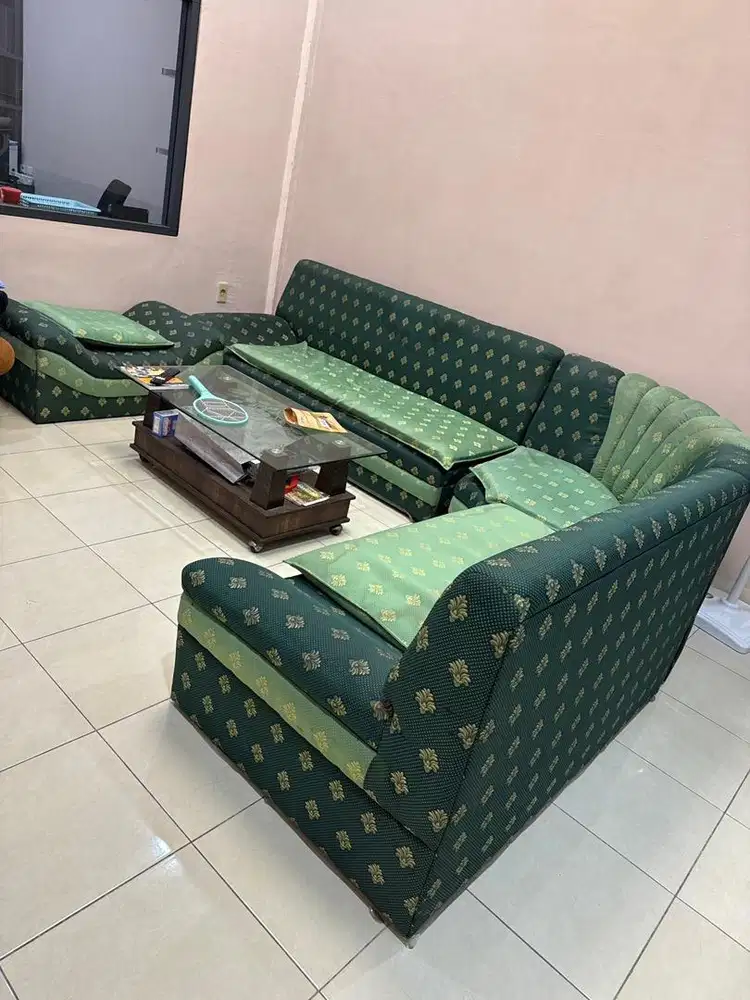 Sofa kain warna hijau (lengkap 1 set)