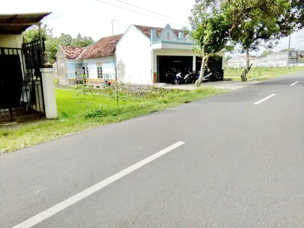 Tanah SHM 803m2 di Tepi Jl Raya Godean Seyegan, Dekat Pasar Godean, Sekolah, RS At Turots, SPBU, Cocok Usaha, Gudang, Rumah