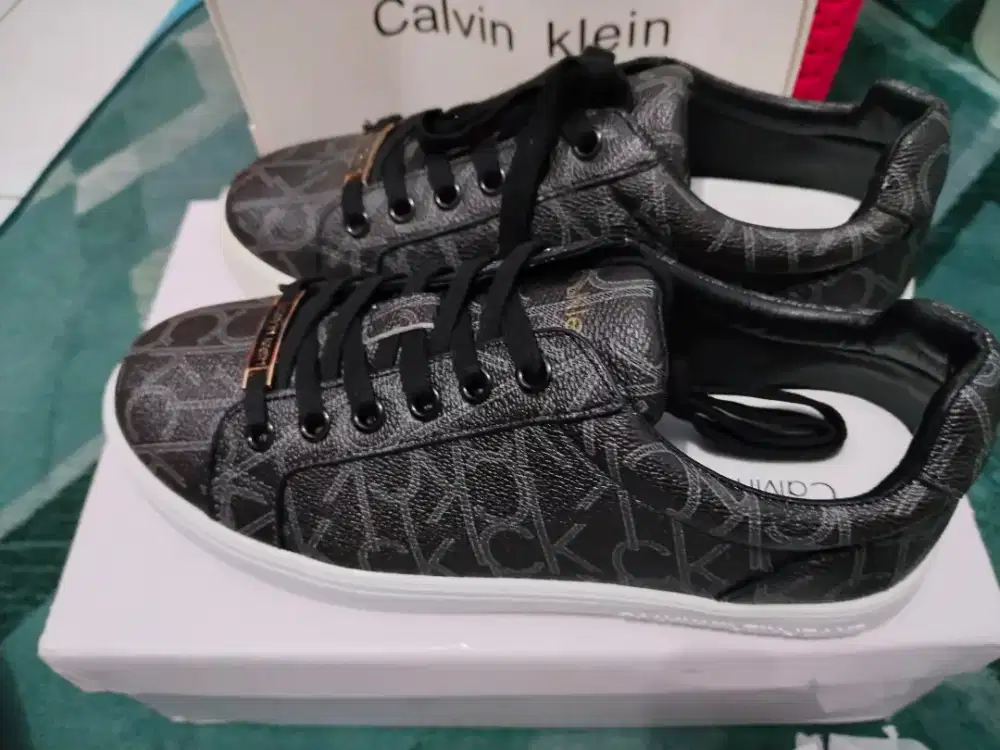 Original CALVIN KLEIN SIZE 38