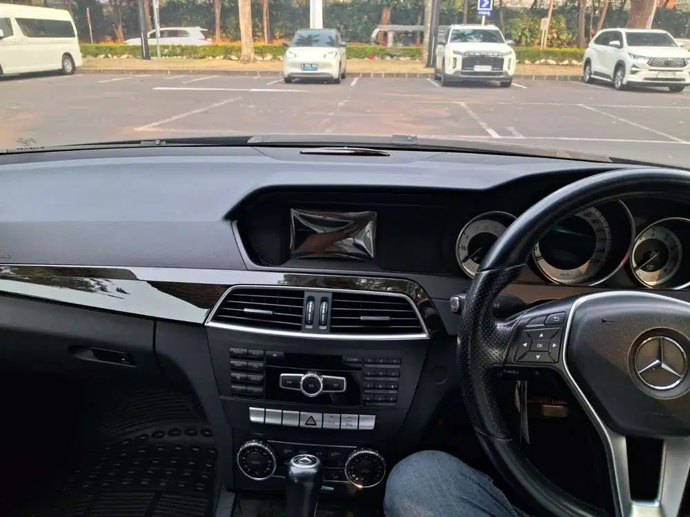 Mercedes-Benz C200 2013 Avantgarde W204 Ori