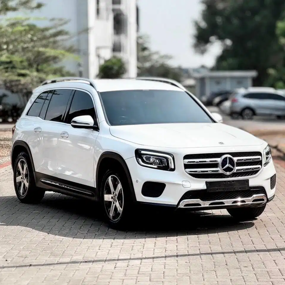 (CASH) Mercedes Benz GLB200 2021