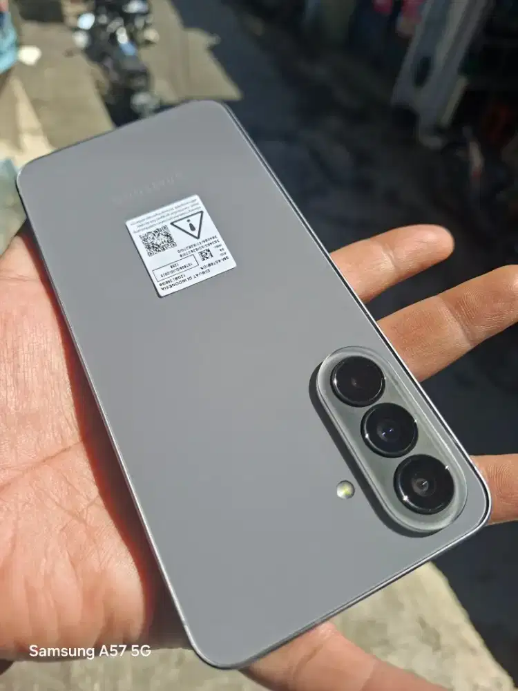 99% istimewa Samsung A57 12/256 Garansi Juni 2027