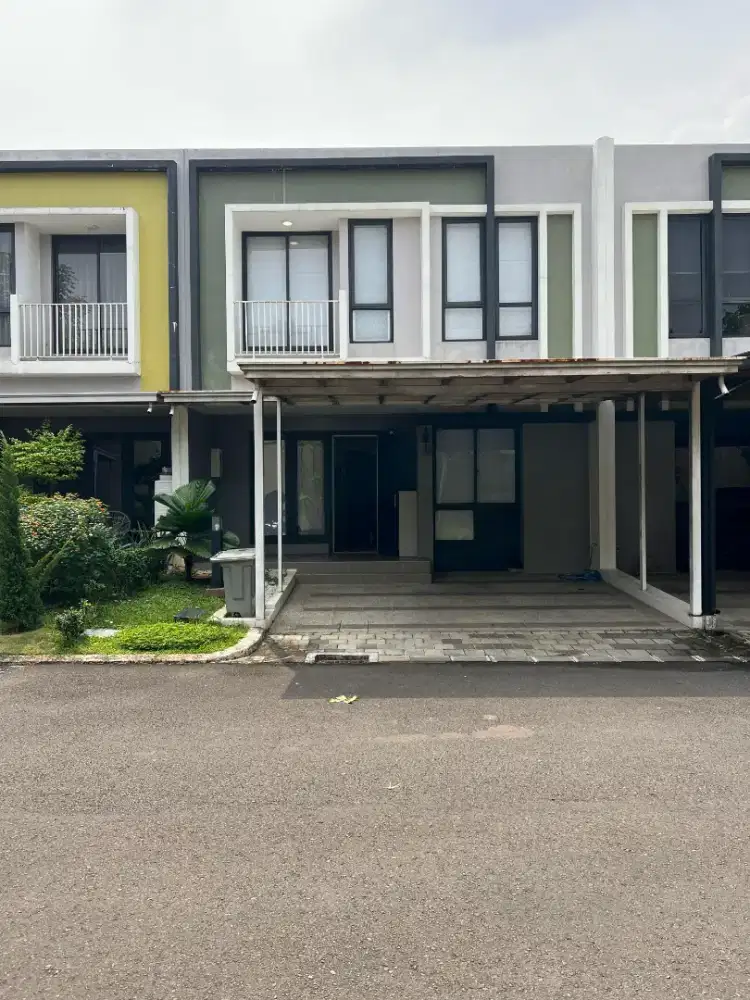 Di sewakan rumah di kawasan symphonia cluster Baroni gading serpong